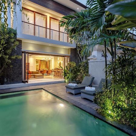 Kampoeng Villa Bali Kuta Lombok Exterior foto